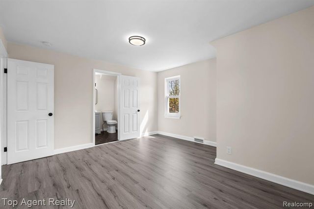 15093 Stahelin Avenue, Detroit, MI 48223