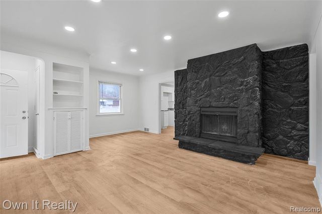 20128 Vaughan Street, Detroit, MI 48219