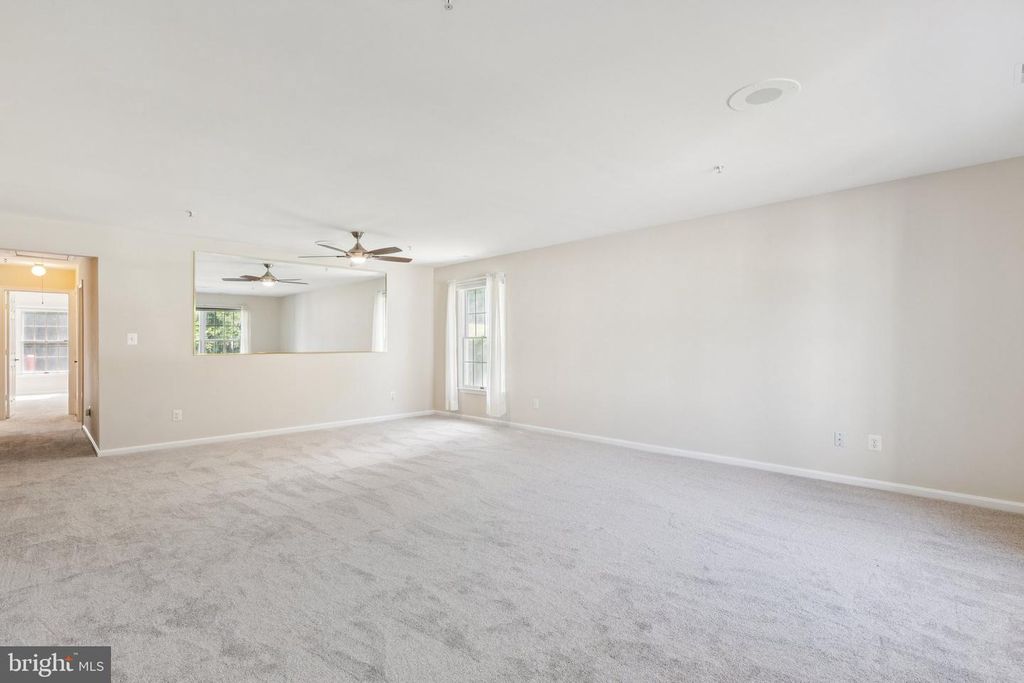 2601 COMPASS DR, Annapolis, MD 21401