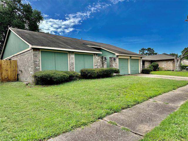 7254 Sonnet Glen Lane, Houston, TX 77095