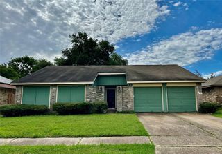 7254 Sonnet Glen Lane, Houston, TX 77095