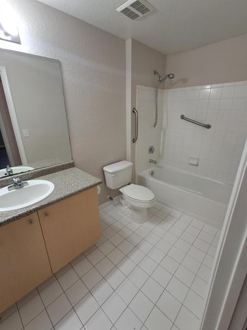 280 Crestwood Circle 102, Royal Palm Beach, FL 33411