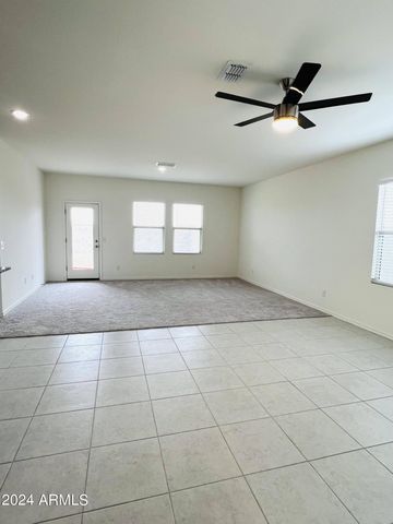 2004 E DRIFTWOOD Drive, San Tan Valley, AZ 85140