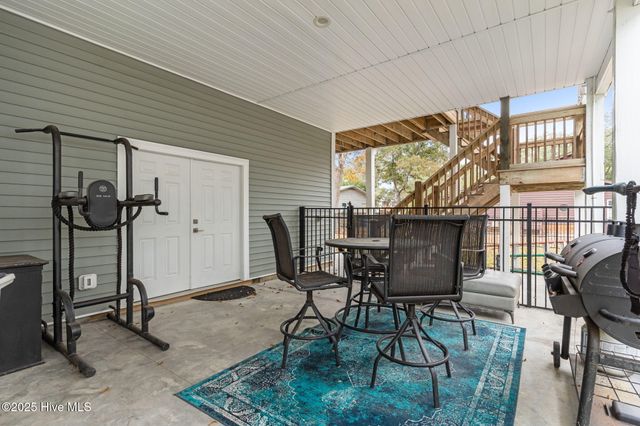 205 NE 59th Street, Oak Island, NC 28465
