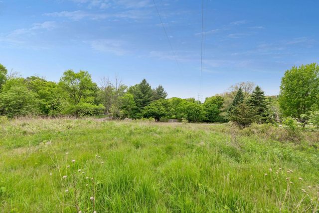 10 Sunny Side Ln, Sunfish Lake, MN 55118