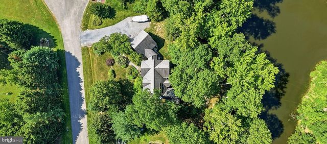 7680 COUNTRY CLUB LN, Chestertown, MD 21620