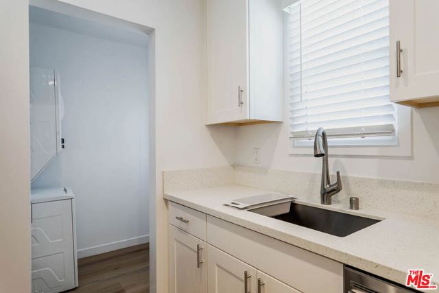 815 W Glenoaks Boulevard A, Glendale, CA 91202