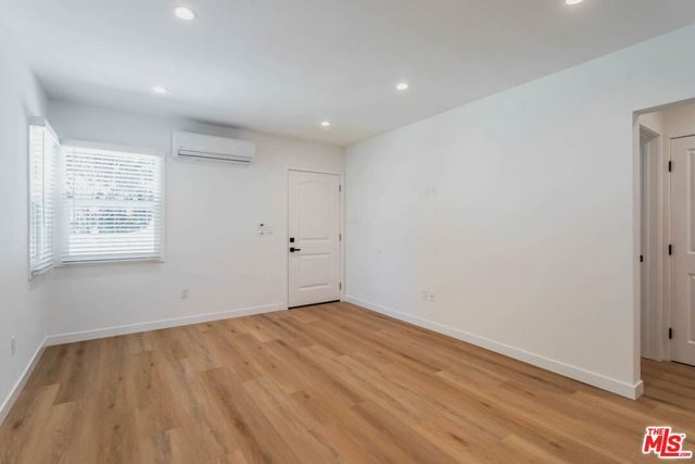 815 W Glenoaks Boulevard A, Glendale, CA 91202
