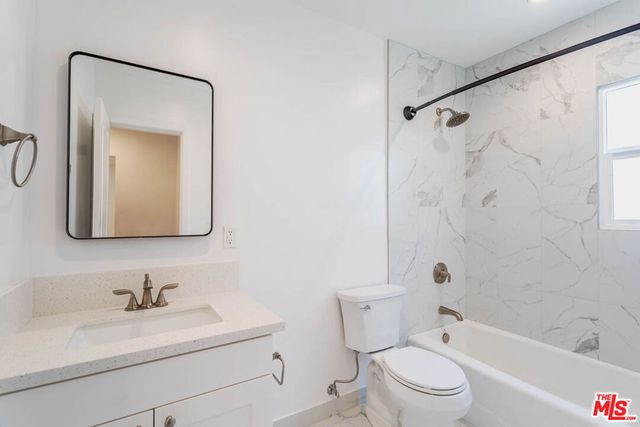 815 W Glenoaks Boulevard A, Glendale, CA 91202