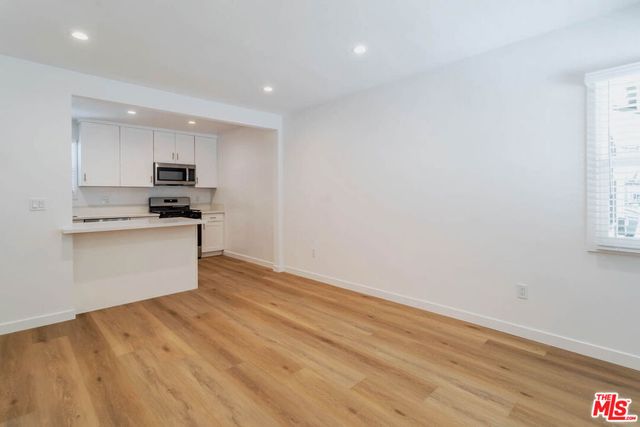 815 W Glenoaks Boulevard A, Glendale, CA 91202