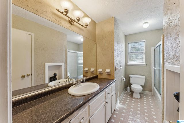 628 CREEKVIEW DRIVE, Pelham, AL 35124