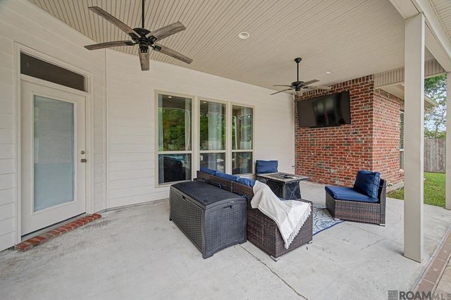 34062 Duff Rd, Walker, LA 70785