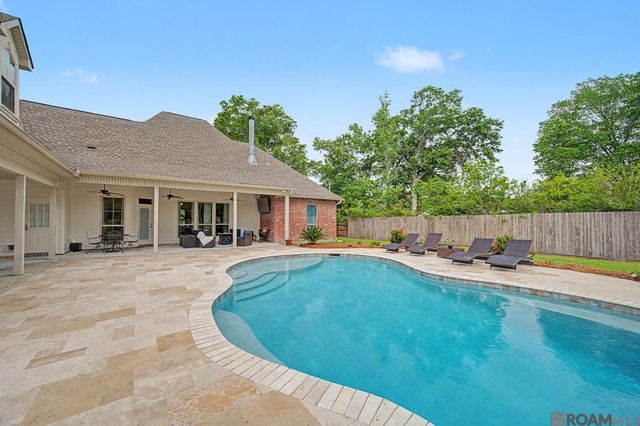 34062 Duff Rd, Walker, LA 70785