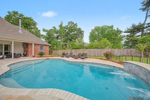 34062 Duff Rd, Walker, LA 70785