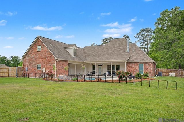 34062 Duff Rd, Walker, LA 70785