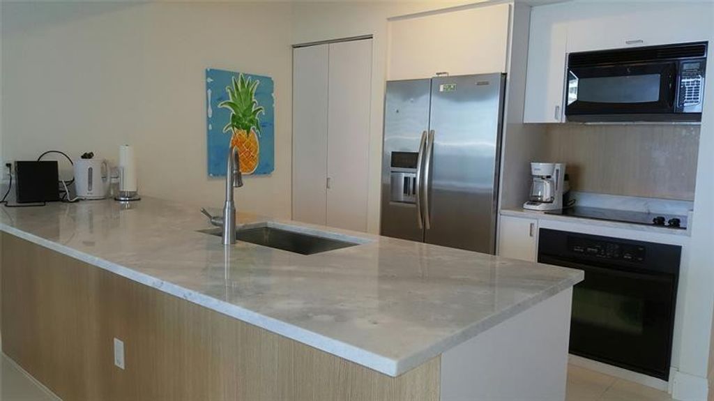 1830 S Ocean Drive 3210, Hallandale Beach, FL 33009