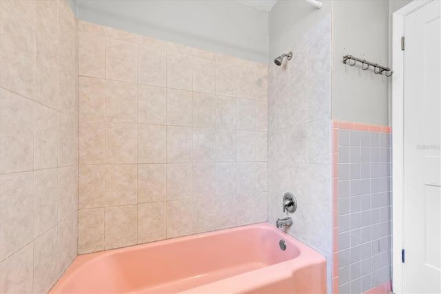 11095 2ND STREET E Unit B, Treasure Island, FL 33706