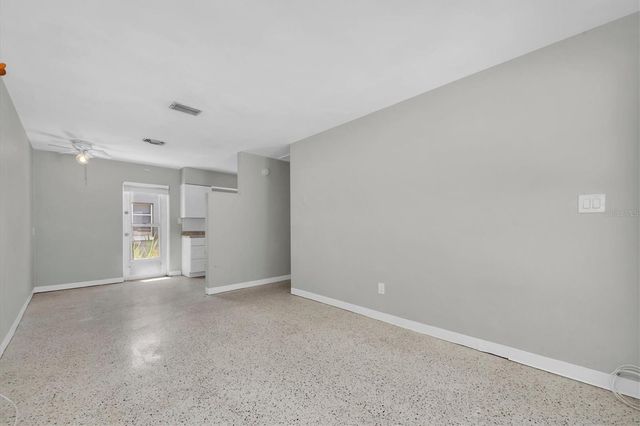 11095 2ND STREET E Unit B, Treasure Island, FL 33706