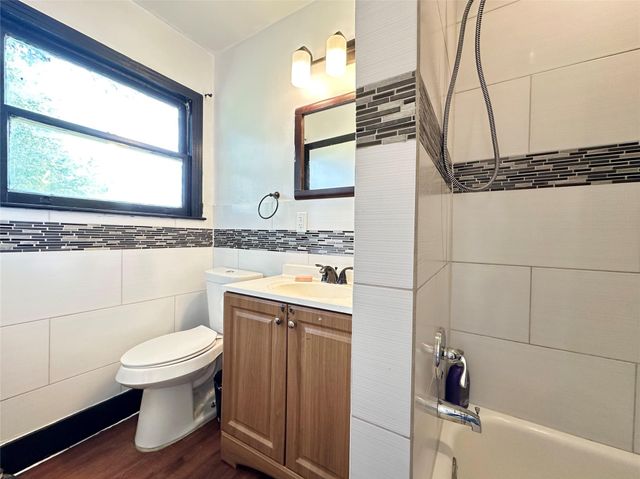 13222 Emporia Street, Houston, TX 77015