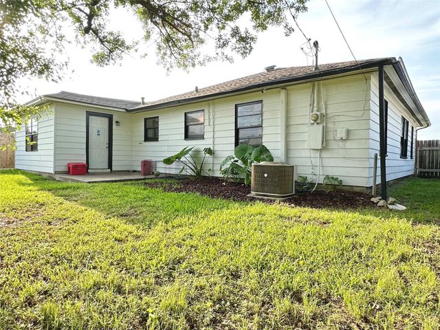 13222 Emporia Street, Houston, TX 77015