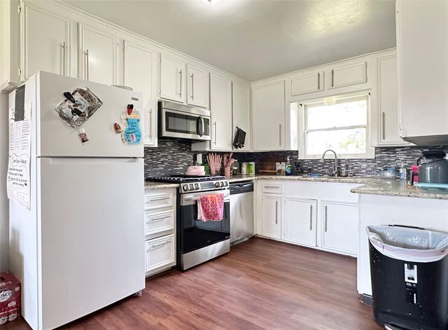 13222 Emporia Street, Houston, TX 77015
