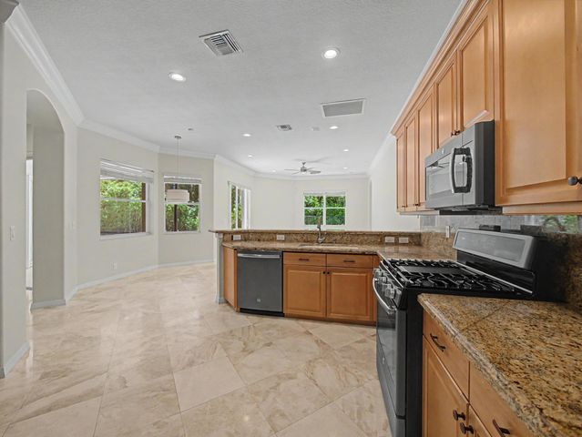 4126 Cedar Creek Ranch, Lake Worth, FL 33467