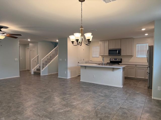 16579 W Jenan Drive, Surprise, AZ 85388