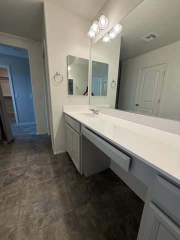 16579 W Jenan Drive, Surprise, AZ 85388