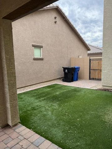 16579 W Jenan Drive, Surprise, AZ 85388