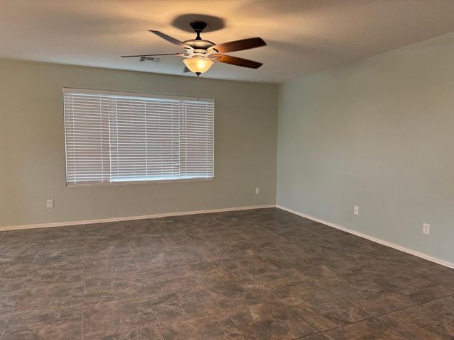 16579 W Jenan Drive, Surprise, AZ 85388
