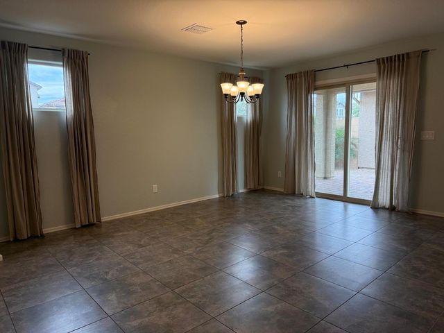 16579 W Jenan Drive, Surprise, AZ 85388