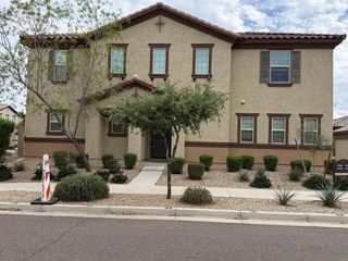16579 W Jenan Drive, Surprise, AZ 85388