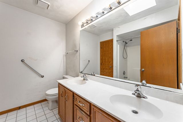 8485 Center Court, Belvidere, IL 61008
