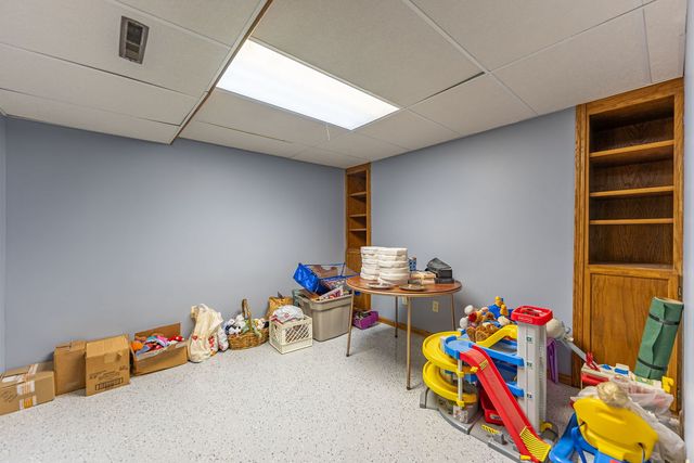 8485 Center Court, Belvidere, IL 61008