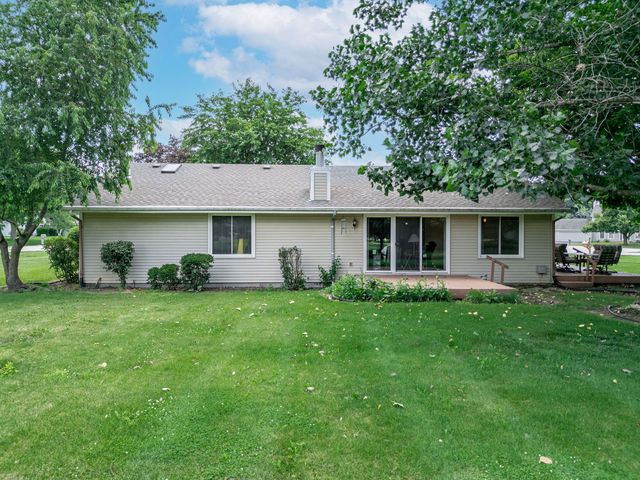 8485 Center Court, Belvidere, IL 61008