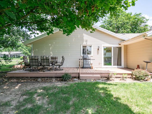 8485 Center Court, Belvidere, IL 61008