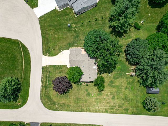 8485 Center Court, Belvidere, IL 61008