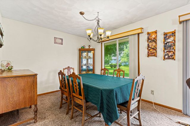 8485 Center Court, Belvidere, IL 61008