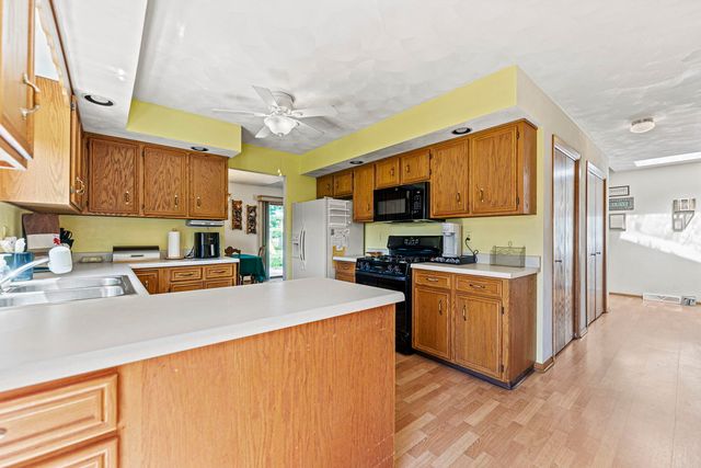 8485 Center Court, Belvidere, IL 61008