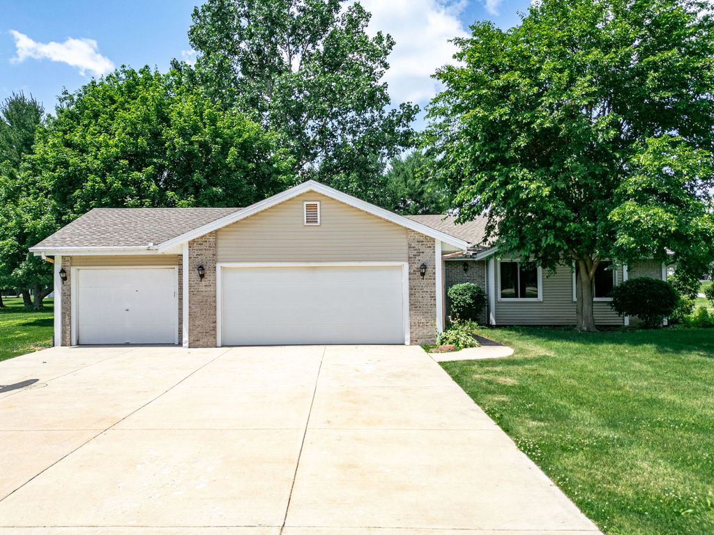 8485 Center Court, Belvidere, IL 61008