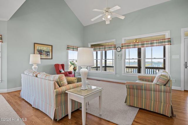 1711 E Fort Macon Road, Atlantic Beach, NC 28512