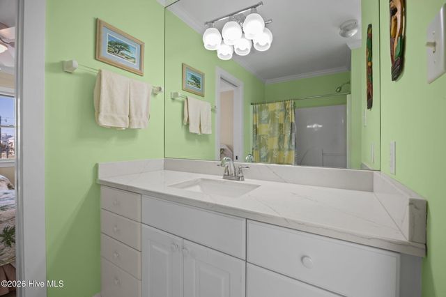 1711 E Fort Macon Road, Atlantic Beach, NC 28512