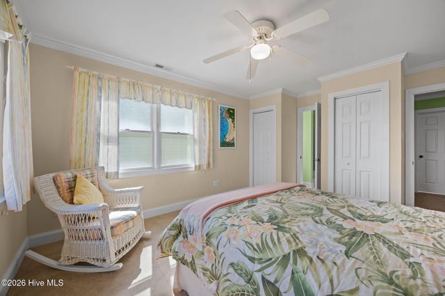 1711 E Fort Macon Road, Atlantic Beach, NC 28512