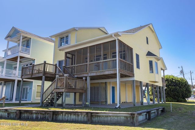 1711 E Fort Macon Road, Atlantic Beach, NC 28512