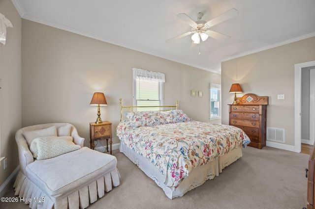 1711 E Fort Macon Road, Atlantic Beach, NC 28512