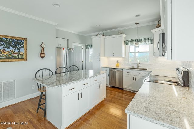 1711 E Fort Macon Road, Atlantic Beach, NC 28512