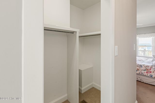 1711 E Fort Macon Road, Atlantic Beach, NC 28512