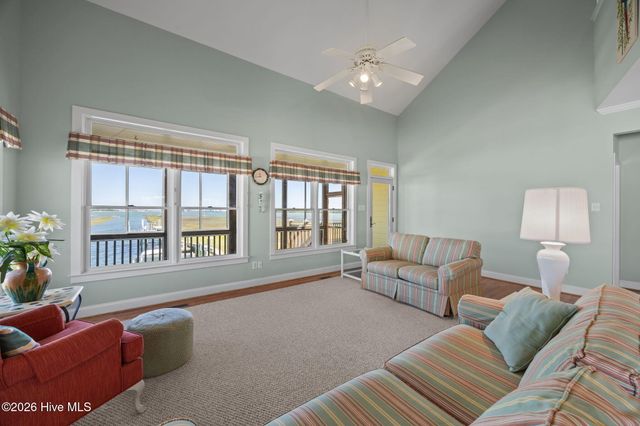 1711 E Fort Macon Road, Atlantic Beach, NC 28512