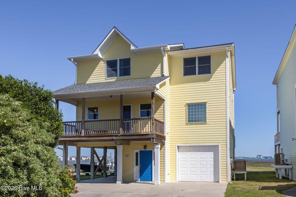 1711 E Fort Macon Road, Atlantic Beach, NC 28512