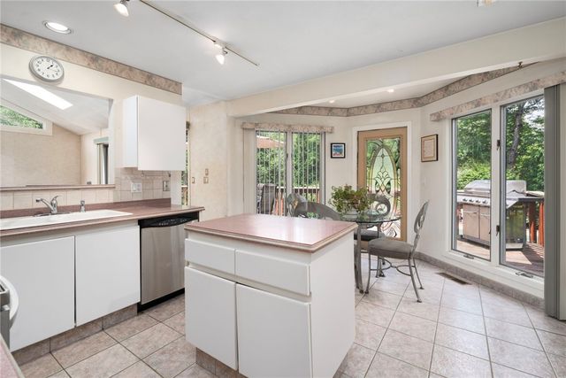 22 Golden View Drive, Johnston, RI 02919
